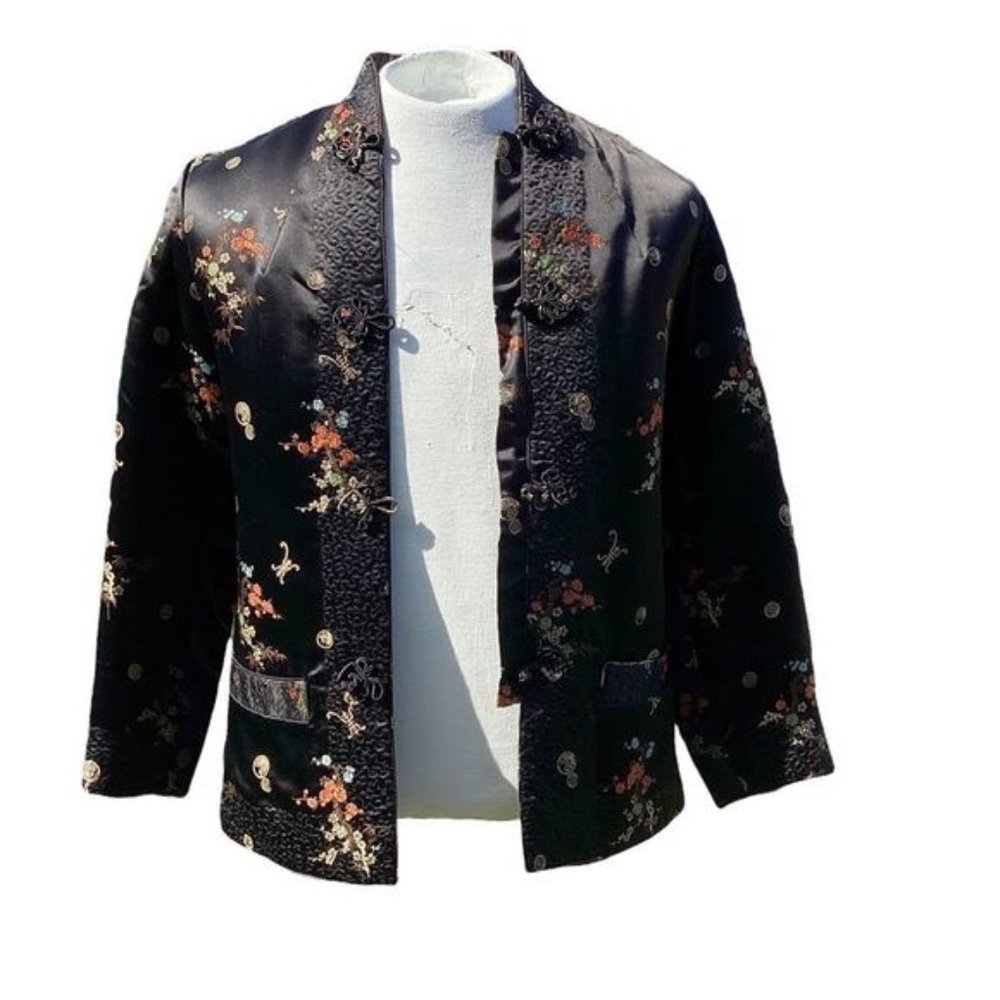 Peony?embroidered Asian jacket small.  0459